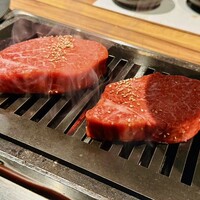 黒毛和牛ヘレ肉専門店 炭火焼肉 りきちゃん 北浜店 - 
