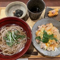 自家製粉石臼挽きうどん 青空blue 本店 - 