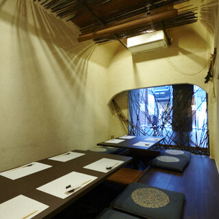 心斎橋駅徒歩3分。上質な和空間は、接待・デートにも◎