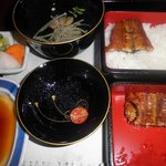 博多名代 吉塚うなぎ屋 - お椀１つ拘り