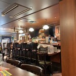 ハイボールバー 東京駅 1923 - 私の席から見た店内