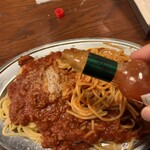 ハイボールバー 東京駅 1923 - 途中でタバスコを振りかけて味変