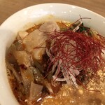 人力俥 - でっかいてるてる坊主のようなわんたん！肉が旨い！皮が旨い！自家製ザーサイも旨い！