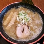 節系とんこつらぁ麺　おもと - 節とんらぁ麺680円