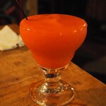 エルパンチョ - ストロベリー フローズンマルガリータ（グラス）