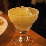 エルパンチョ - キウイ フローズンマルガリータ（グラス）