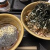 なぜ蕎麦にラー油を入れるのか。 西武新宿店