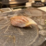 鮨さかもと - 春子鯛（かすごだい）