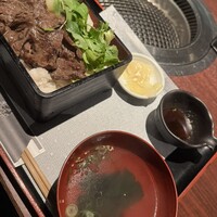 肉匠 牛虎 西中島店 - 