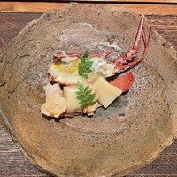 神楽坂 石かわ - 三重県の伊勢海老と鹿児島たけのこ