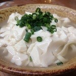 もとぶ食堂 - ふわふわのゆし豆腐はそばダシと相性抜群♪出汁にはやんばる島豚あぐーを使用！限定品です♪