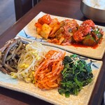 黒毛和牛炭火焼肉と元祖信州冷麺 縁 - 