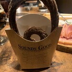 THE PUBLIC COFFEE - チュロス。中にはハート形のチュロスがありました！