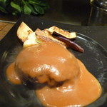 鉄板焼　宮地 - ハンバーグ　自家製ドゥミグラスソース