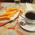 Roido - ホットコーヒーとトースト