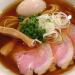 見た目が美しい特製追い鰹中華そば