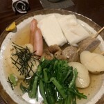 でん楽 - 揚げ餅　ウインナー　はんぺん　餅巾着　つみれ　ジャガイモ　春菊　※春菊がアクセント☆