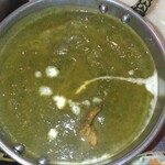 シュリアルナ - チキンほうれん草カレー