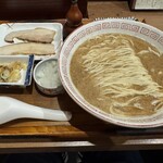 炭火焼濃厚中華そば 奥倫道 - 麺とスープは美味しすぎます！