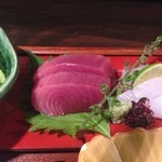 じゅん亭 - 大間産のまぐろ２切れは嬉しい、そしてまとう鯛とイカも上品だ