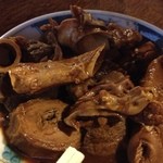 宇ち多゛ - 煮込み ハツモト混ぜて コブクロも入ってる？絶品