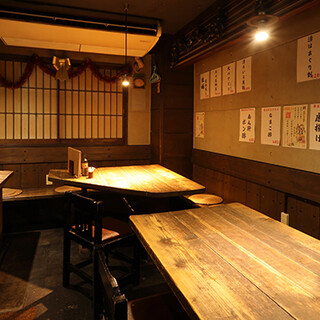 落ち着いた雰囲気の和空間。お一人様から気軽にどうぞ。貸切可