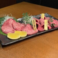 松阪牛炭火焼肉 東海亭 - 