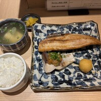 魚菜由良 鼎 - 