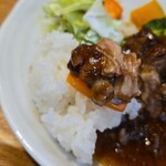 キッチン ブルー グローブ - 人参を添えて、甘さを加える