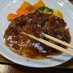 キッチン ブルー グローブ - 次はドライいちじくを添えて