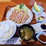 虎ひげ - レアかつ定食200g