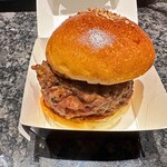 にくがとう - 「【名物バーガー】女性の笑顔が男性のエネルギー」