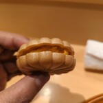 銀座 しのはら - フォアグラ最中