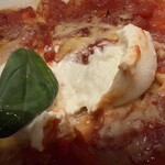 北海道ヨーロピアンダイニング LUGAR - ブラッターpizza 