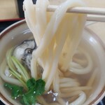 手打ちうどん ひさ枝 - コシのある艶々な麺