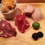 六本木 肉とワイン Uchibito - 前菜４種盛り