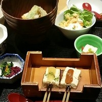 豆富料理と吟醸せいろ蒸し 八かく庵 大阪ステーションシティ店 - 