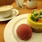 パティスリー・アンピフルリ - 大きい！＆美味しい～