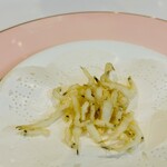 北島亭 - シラウオのフリット