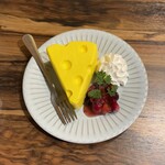 ふわとろオムライス CRAFT CHEESE MARKET - 