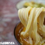 とちぎや - うどん（冷）玉子をからめて