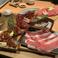 焼肉 にくなべ屋 神戸びいどろ 北野坂店 - 