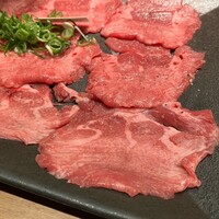 焼肉 にくなべ屋 神戸びいどろ 北野坂店 - 