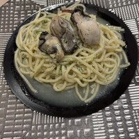 Uomi - 牡蠣のペペロンチーノ