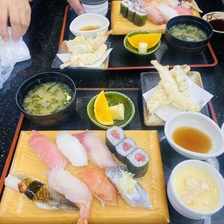 ジャンボおしどり寿司_1