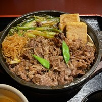 荒井屋 万國橋店 - [ランチ 牛鍋定食1540円] 老舗の味をお試し価格で
