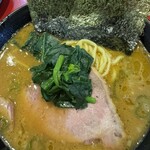 家系ラーメン たつ家 - 
