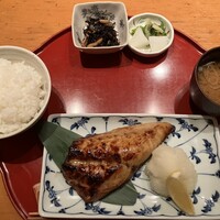 伊豆の旬 やんも 南青山店 - 