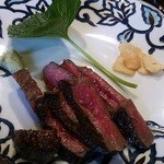 横浜うかい亭 - うかい牛ランプステーキ 山葵葉添え。