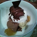 横浜うかい亭 - ビターチョコレートのパルフェ。